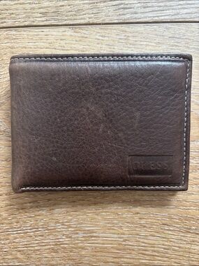 GUESS Men's Dark Brown Leather wallet